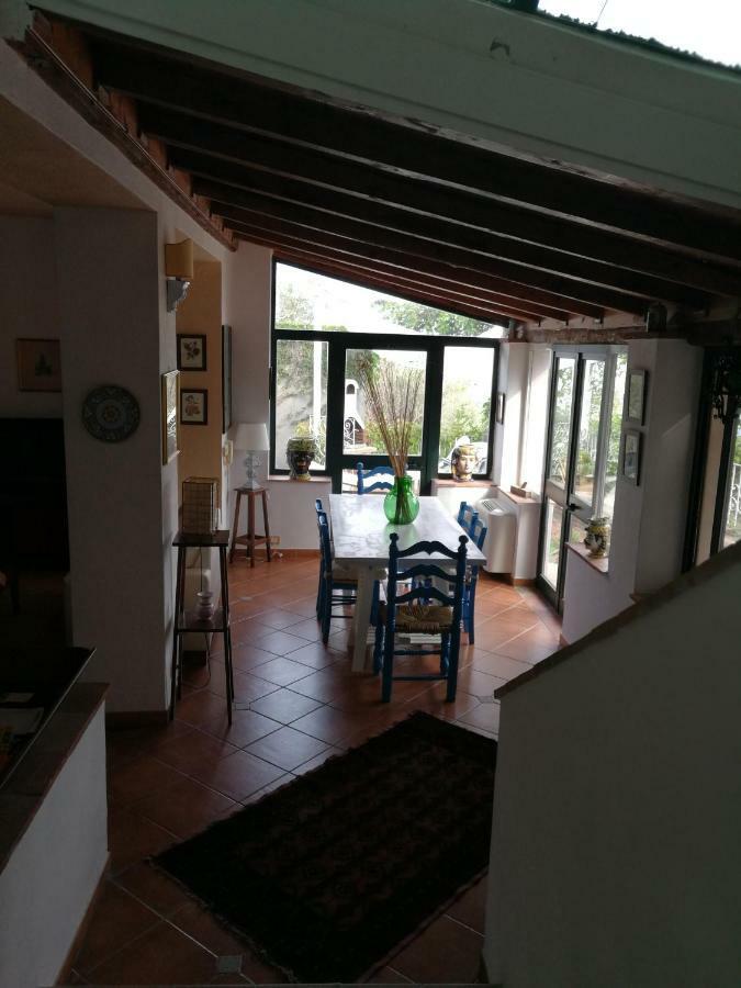Casa Il Faro Villa Con Piscina カステルモーラ エクステリア 写真